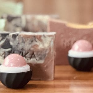 MOISTURIZING LIP BALM